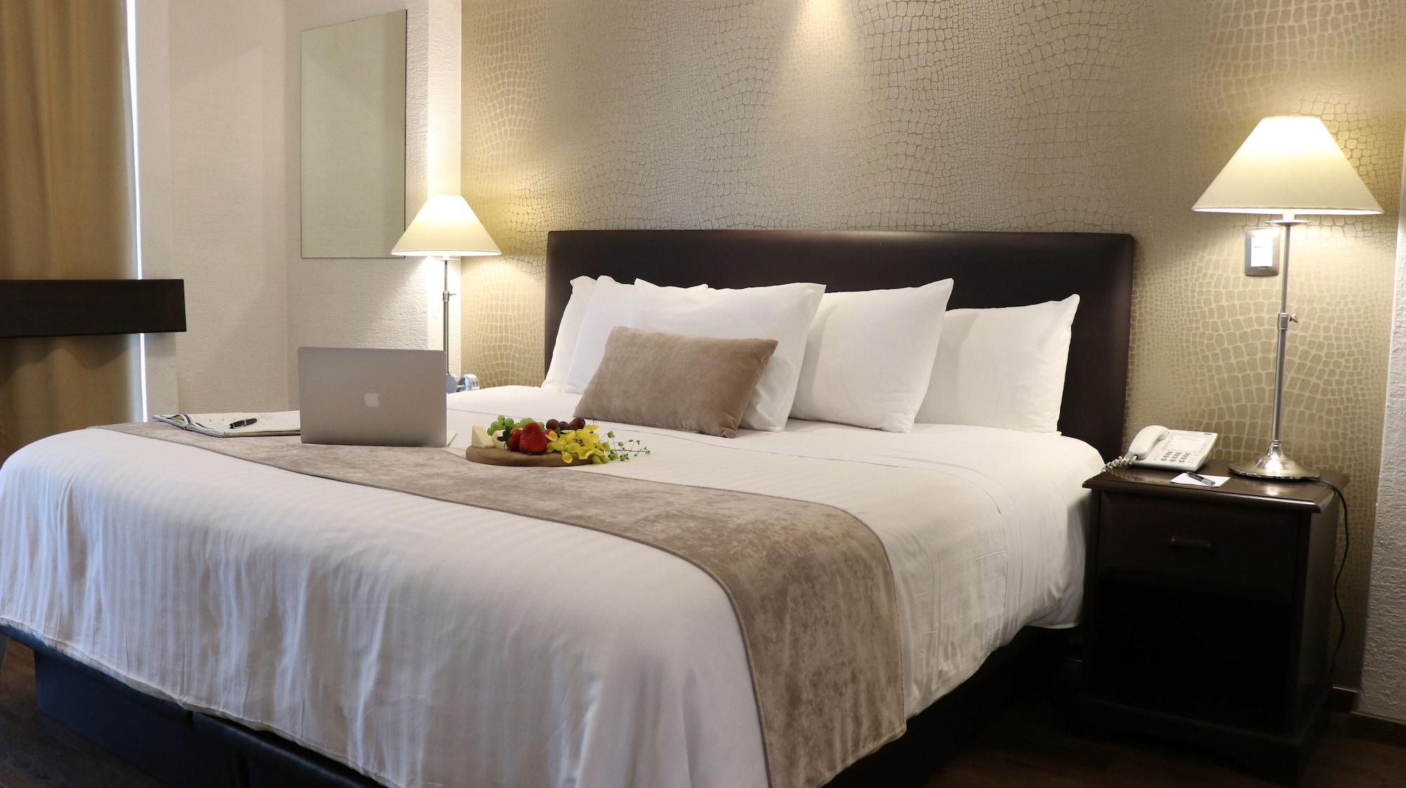 Meson Ejecutivo Guadalajara Minerva - Av Mexico Hotel Екстериор снимка