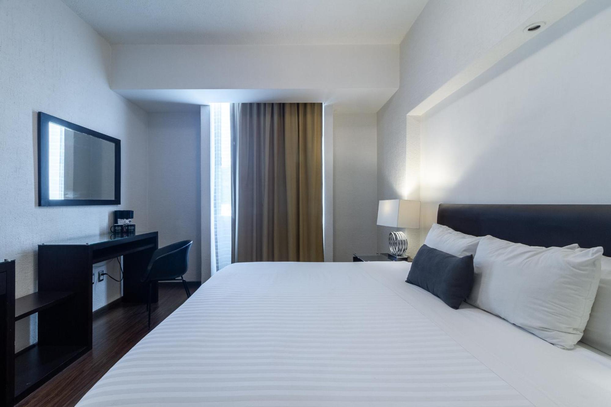 Meson Ejecutivo Guadalajara Minerva - Av Mexico Hotel Екстериор снимка