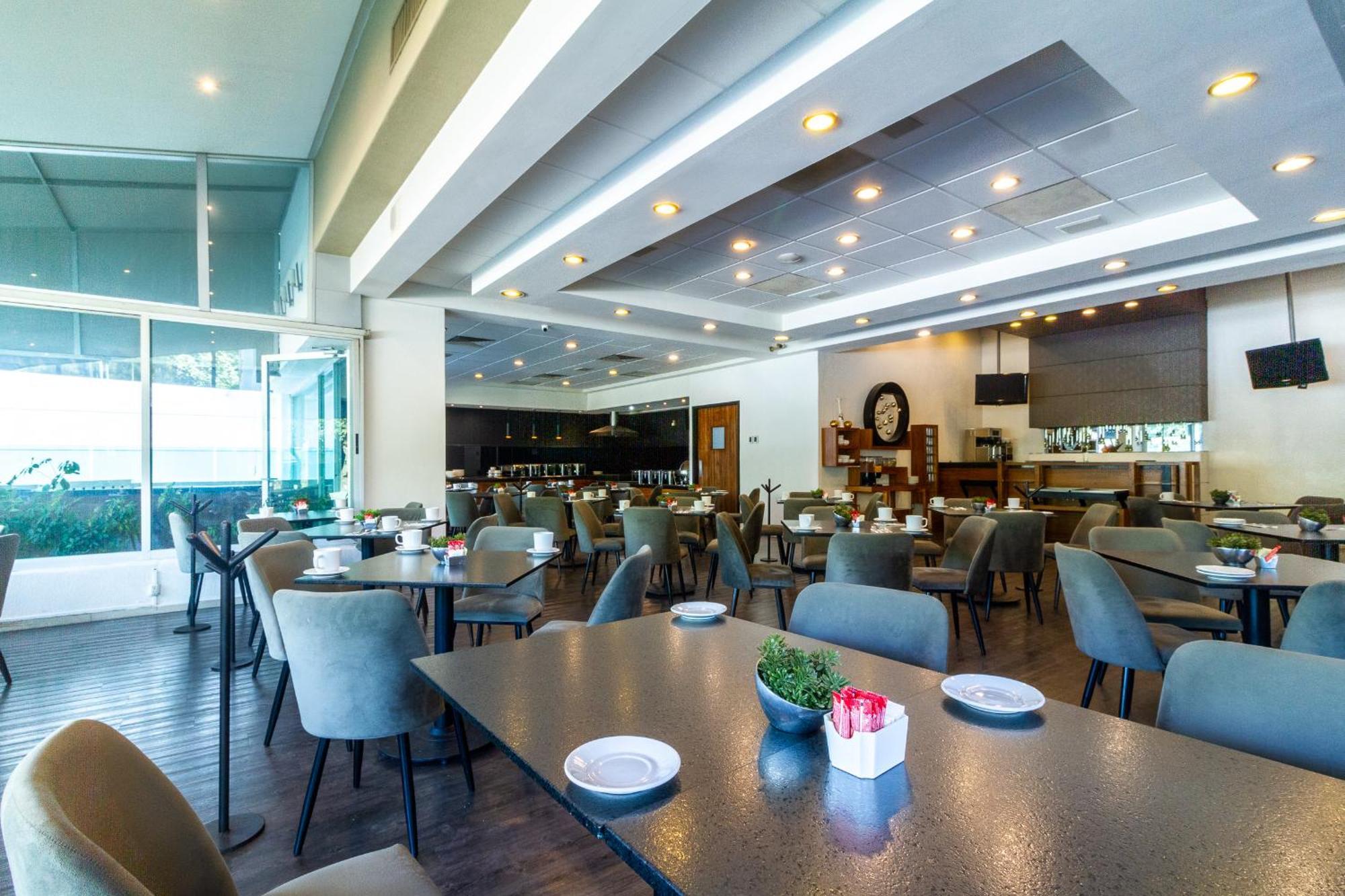 Meson Ejecutivo Guadalajara Minerva - Av Mexico Hotel Екстериор снимка