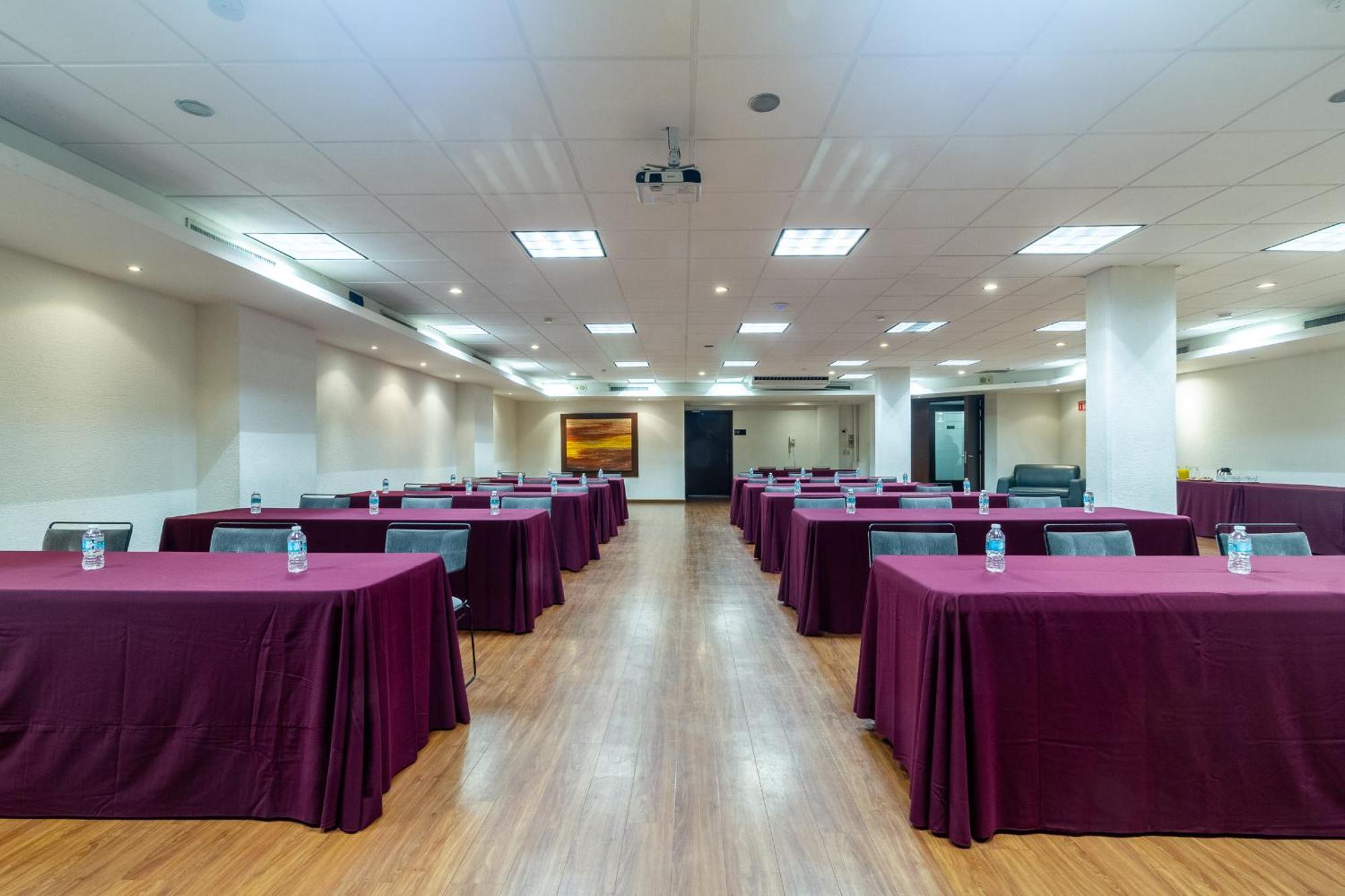 Meson Ejecutivo Guadalajara Minerva - Av Mexico Hotel Екстериор снимка