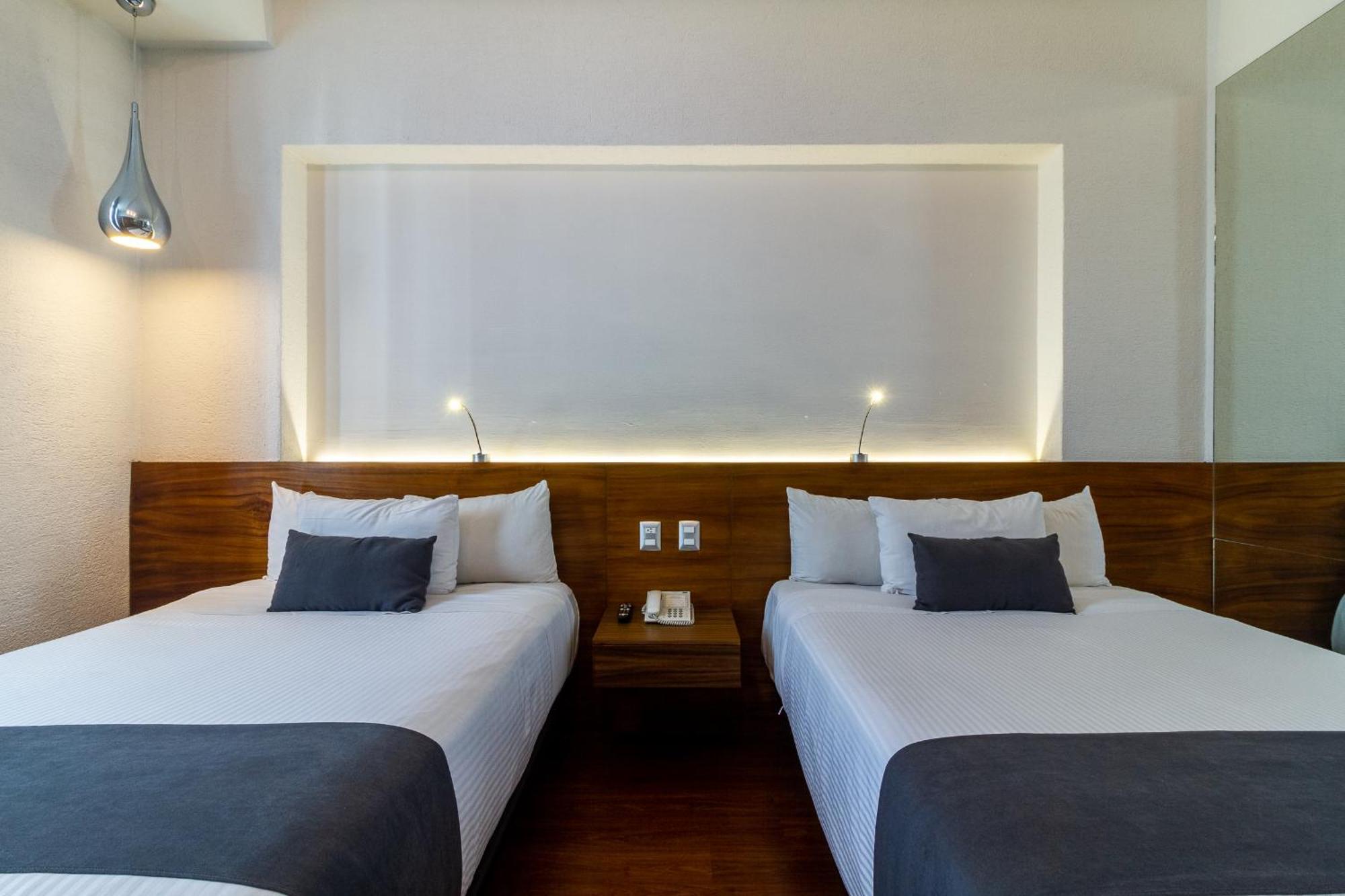 Meson Ejecutivo Guadalajara Minerva - Av Mexico Hotel Екстериор снимка