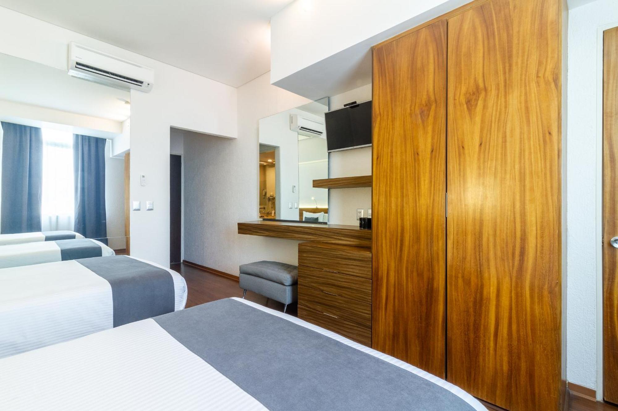 Meson Ejecutivo Guadalajara Minerva - Av Mexico Hotel Екстериор снимка