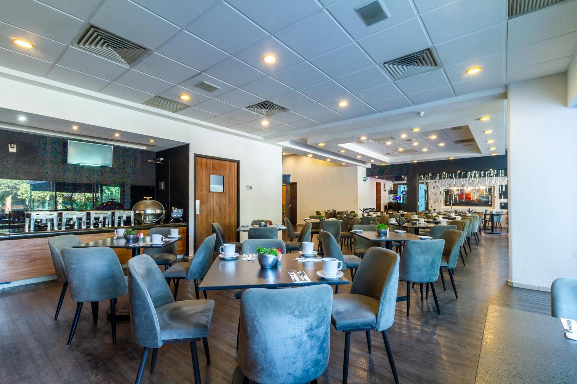 Meson Ejecutivo Guadalajara Minerva - Av Mexico Hotel Екстериор снимка