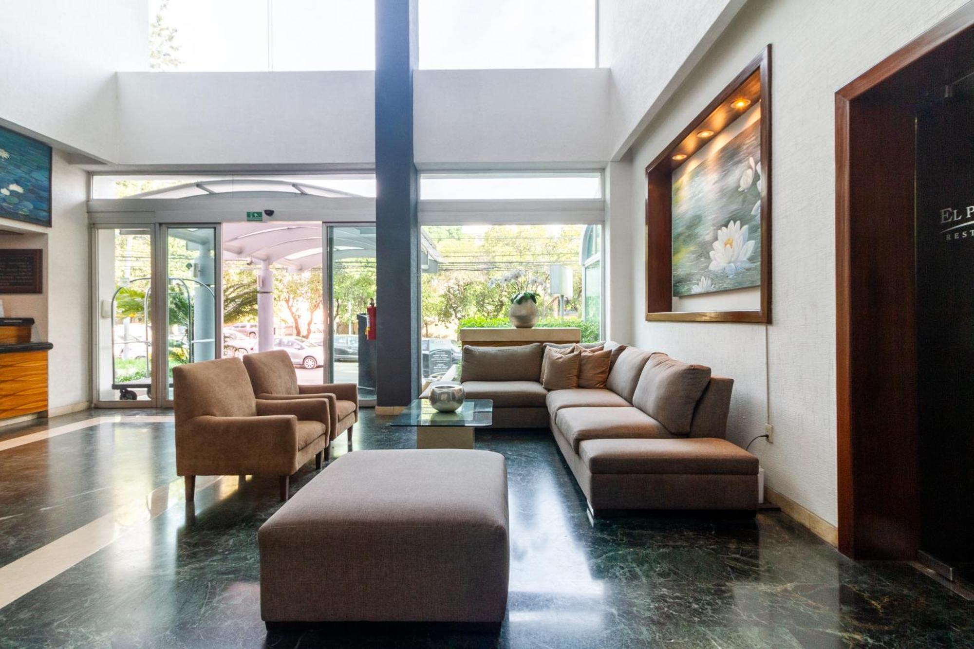 Meson Ejecutivo Guadalajara Minerva - Av Mexico Hotel Екстериор снимка