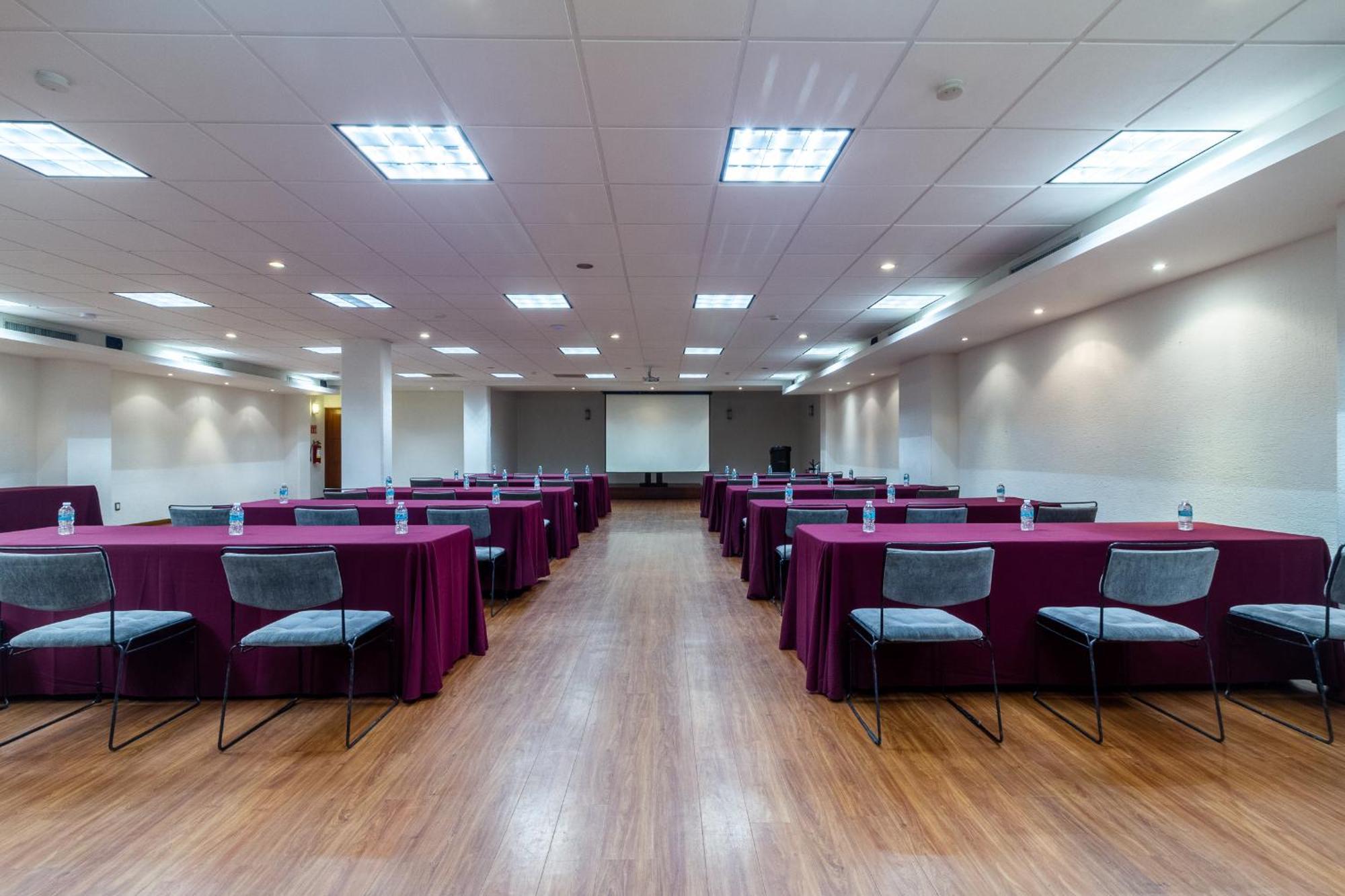 Meson Ejecutivo Guadalajara Minerva - Av Mexico Hotel Екстериор снимка