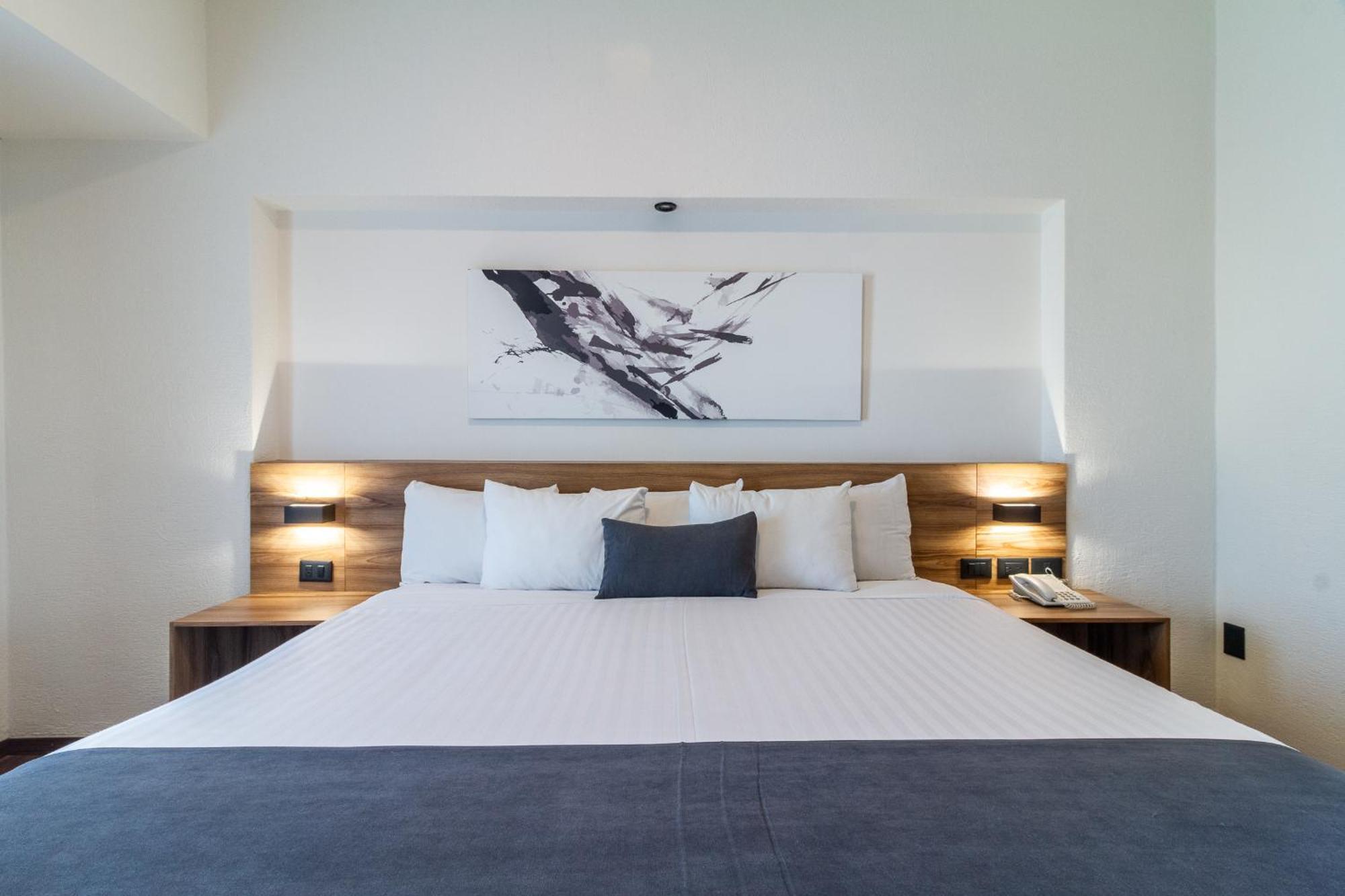 Meson Ejecutivo Guadalajara Minerva - Av Mexico Hotel Екстериор снимка