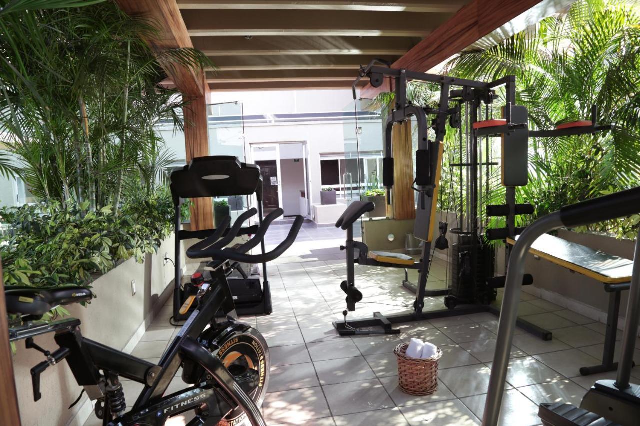 Meson Ejecutivo Guadalajara Minerva - Av Mexico Hotel Екстериор снимка