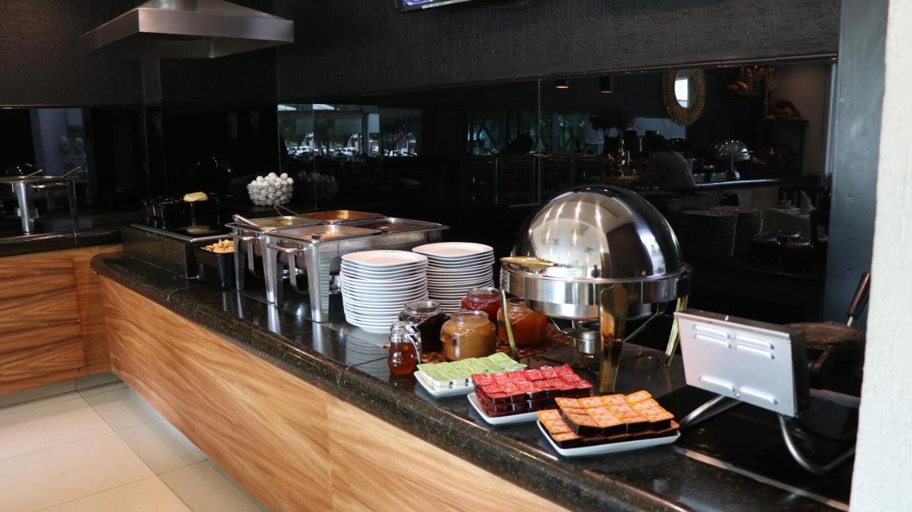 Meson Ejecutivo Guadalajara Minerva - Av Mexico Hotel Екстериор снимка